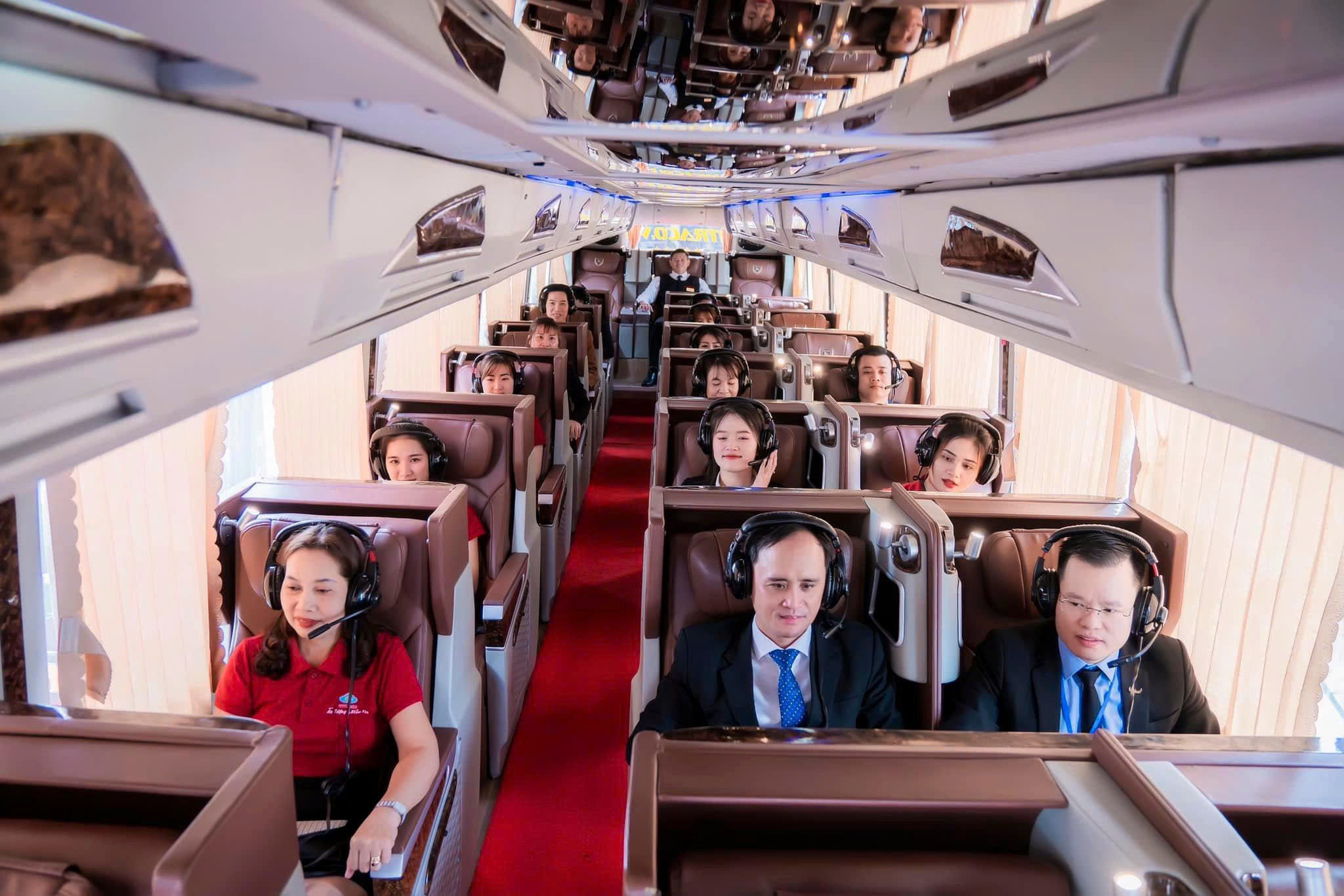 Thuê Xe Đời Mới Giá Rẻ - Nguyễn Ly Travel